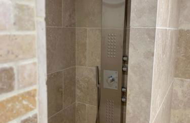 Duplex vieux marché quartier historique wifi/parking - Foto 17