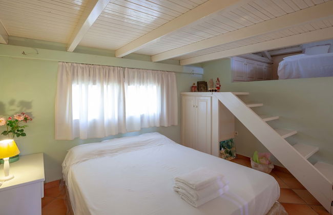 Beautiful mini eco farmhouse - Photo 11