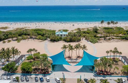 Luxury Beachfront Condo, Pool, Tennis Court, Sauna, Gym #locationenvy - Photo 42