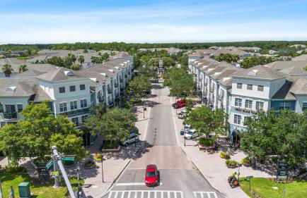 Modern 2BR2BA Pool Gym Near Airport #8 - Foto 47