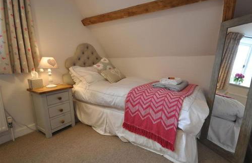 Warmwell Lodge - Photo 18