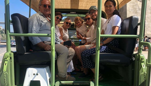 Recorriendo el centro de Oporto en 4x4