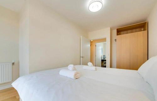 Pass the Keys 53 Austin Drive · Modern Townhouse near Addenbrookes Own Parking - Foto 30