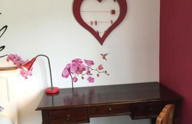 BedinReims elegant green bottle quiet and close to center free parking and wifi free ideal 5 à 9 Adultes - Foto 34