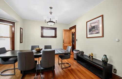 Historic Omaha Manor DT Near Zoo and Pool Table - Foto 4