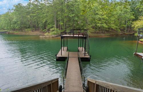 Lake Lanier Retreat Dock, Views & Golf Cart - Foto 14