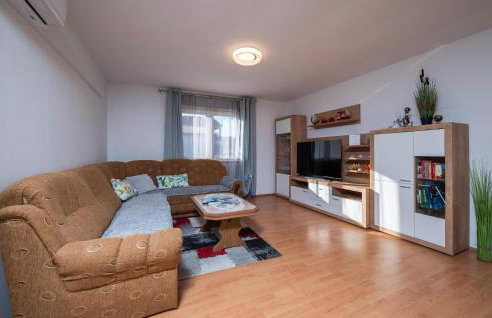 Pet Friendly Apartment In Krsan - Photo 3