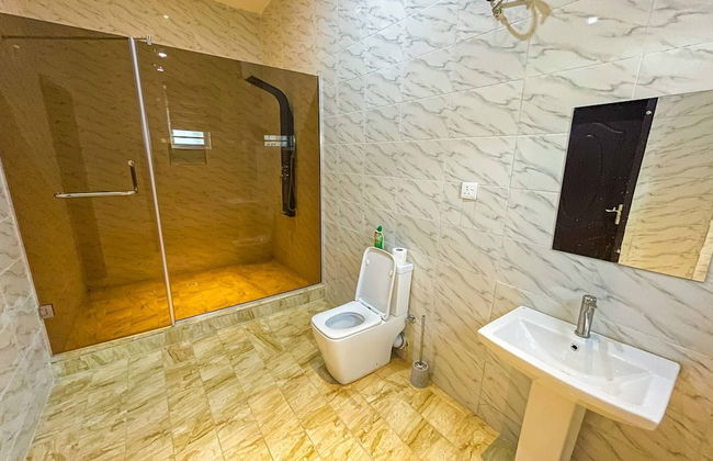 4 Bedroom Luxury Entire Apartment With Wifi - Foto 15