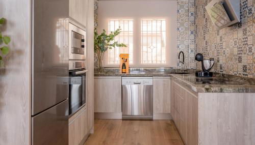 Espectacular Casa de lujo con Piscina, barbacoa, jacuzzi y vistas panorámicas a toda Granada - Foto 4