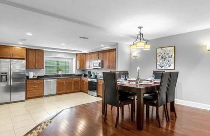 Sunny Summer Magic - Stay in TownHome by Disney - Foto 9