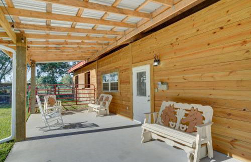 Farm Stay Modern Barndominium in Lakeland! - Foto 16