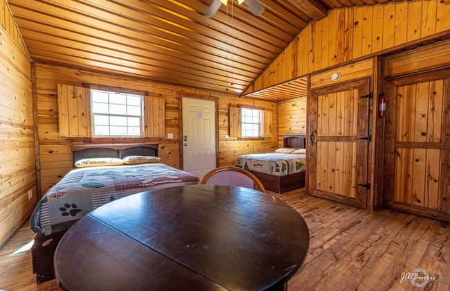 Elite Cabins and RV Park - Photo 17