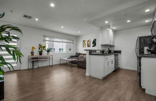 Chic Large 1-Bedroom in Hollywood 10 Min Away From Downtown LA - Foto 4