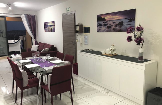 Sea View 2 Bed Apartment Close to Beach - Photo 47