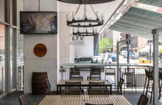 Luxury 17th Floor Downtown Dallas High-Rise with Free Parking, City Views, Pool & Gym - Foto 27