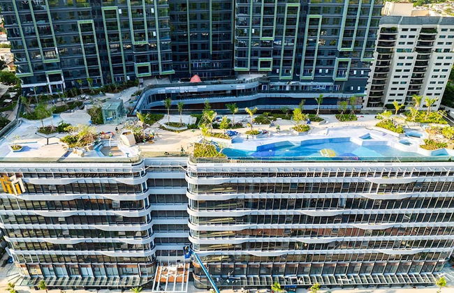 The LUMIÈRE Riverside -ANGIA Hospitality - Foto 1