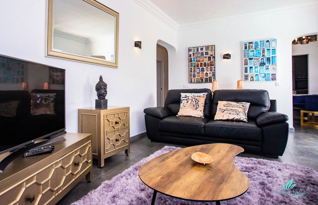 Gorgeous Newly Renovated 4-bedroom Villa! - Photo 11