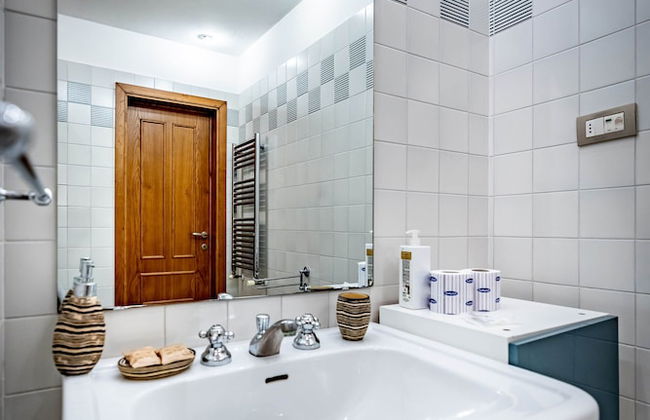 YiD elegant near tramvia - Photo 23