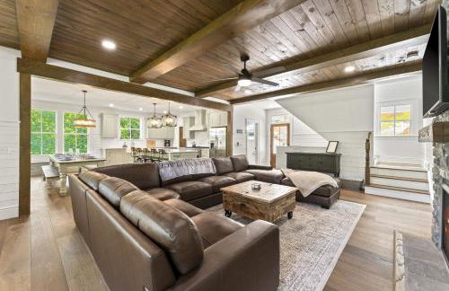 Lakeside Retreat Sleeps 22 Dock Grill Game Room - Foto 7