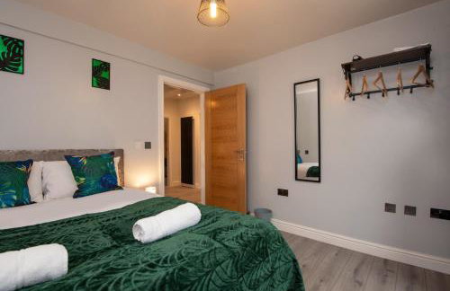 Spacious Cottage 3 Bedrooms with Free Private Parking in a Central Location - Foto 21