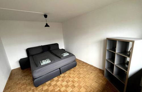 LOOT LARGE /Stadtrand /Parkplatz - Foto 29