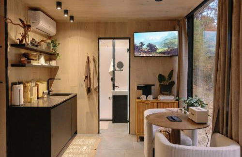 Heartleaf | Modern Lux Mirror Home | HotTub - Foto 2