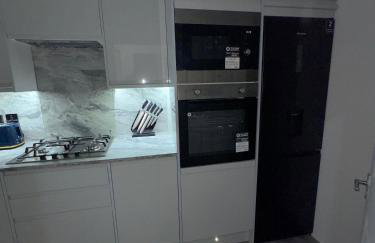 Luxxe House with Hot tub and Pool table - Photo 44