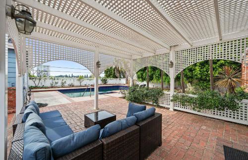 Spacious 5BR LA Villa with Pool Spa & Game Room - Foto 61