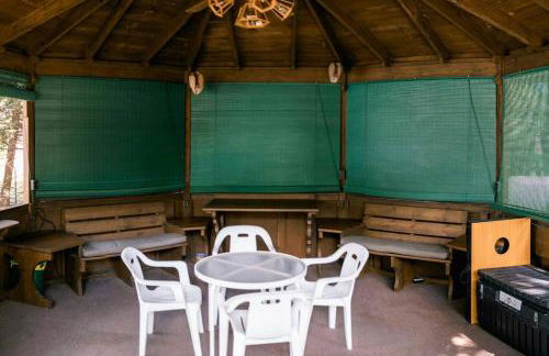 3BR waterfront lake house with dock, gazebo, boats - Foto 23