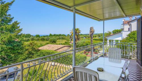 Beautiful Apartment In Umag With Wifi - Foto 4