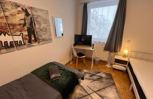 Großes Apartment Aschaffenburg 4 Schlafzimmer bis zu 10 Personen Mainpark Apartment Mainaschaff - Foto 44