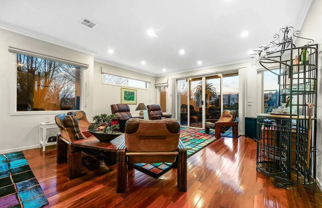 StayAU Pakenham Townhouse with Lakeview - Foto 3