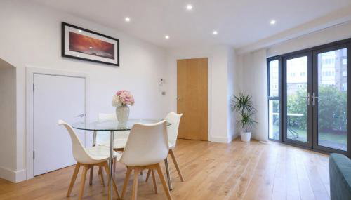 Stylish Garden Flat with Parking 20min to Central London - Foto 2