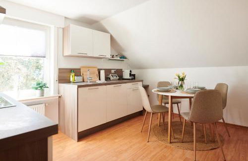 Lichtdurchflutende Wohnoase-Stilvoll-ruhig-kostenloser Parkplatz- 24-7 Self Check-in, bis zu 5 Personen, sehr geräumig - Foto 18