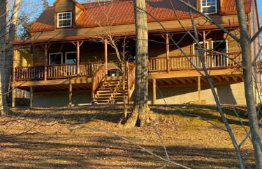 Lakeside Cabin Hot tub close to Ark Encounter - Foto 1