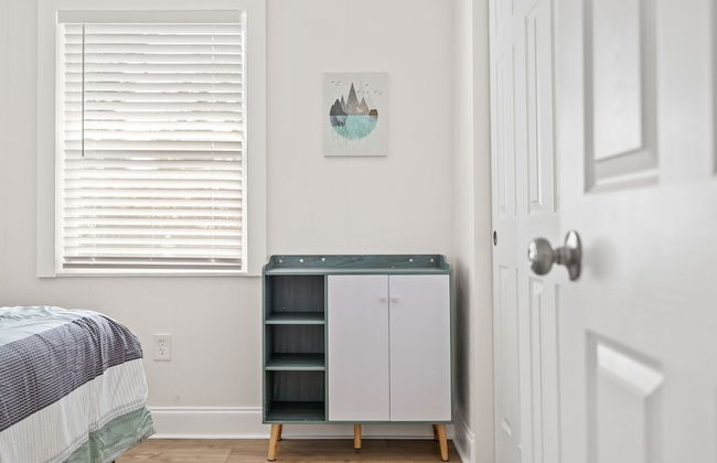 Sunny Palmetto Oasis: 4br Home With Private Pool 4 Bedroom Home by RedAwning - Foto 9