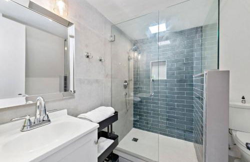 3BR 3BA Fairway Home • Dog-Friendly • Fenced Yard - Photo 5