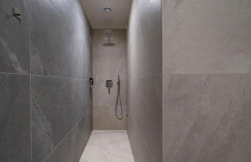 Front Lake Como - 3 Bedrms with AC, Free Parking and Wifi - Foto 43