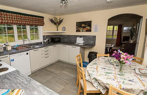 West Lodge 3 bedrooms, near golf course and river - Photo 16