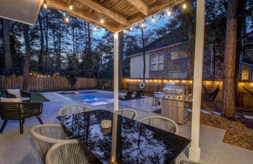 Luxury Mansion Dream Home - 6 Bed Pool Grill - Photo 38