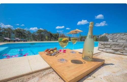 Villa P - Holiday Home - Photo 26