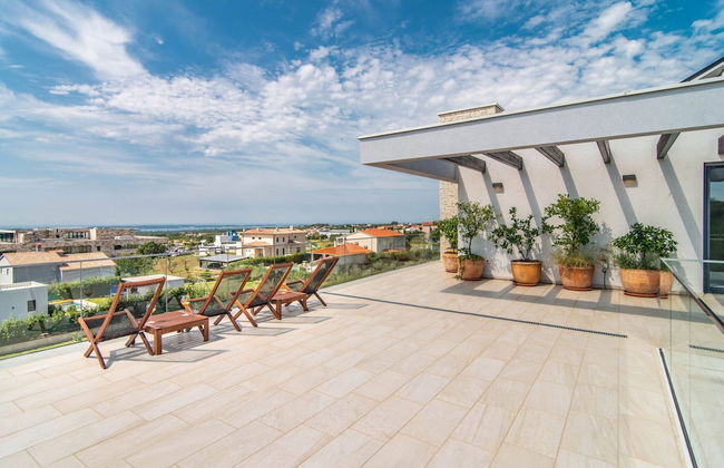 Luxury Villa With Pool and sea View - Foto 10