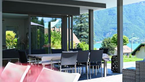 Charming villa with pool lake view 10 minutes from the city center - Photo 4