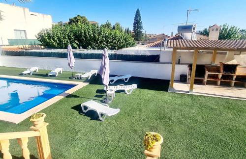 The Grand Pool Chalet and BBQ - Photo 13