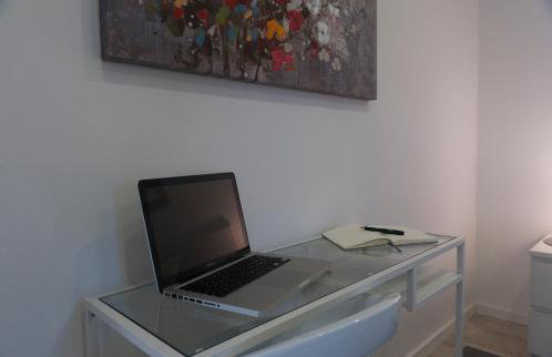 IPS Apartment with free parking - Photo 17