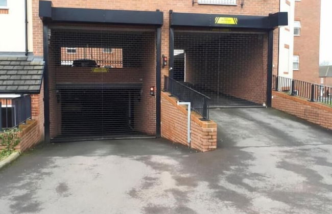 Avery Mews - Apartment - Photo 13