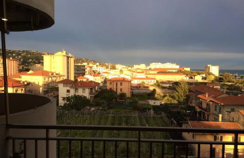 Appartamento - terrazzo vivibile vista mare, wi-fi e box gratuiti - Photo 8