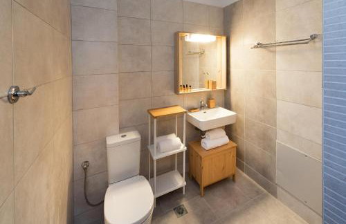 Syra Suites - Photo 48