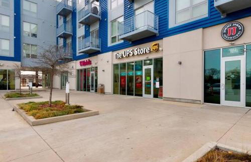 Studio View Of Downtown Near Lake Michigan Plaza Grey - Photo 19