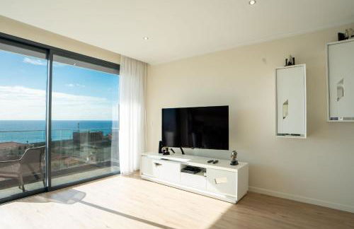 Villa La Perla by LovelyStay - Photo 9